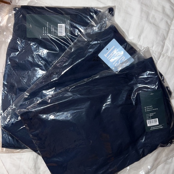 MedCouture Navy Jogger Scrub Pants - Picture 4 of 5